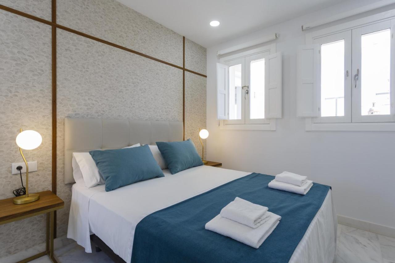 Apartamentos La Brujula By Cadizrentals Экстерьер фото